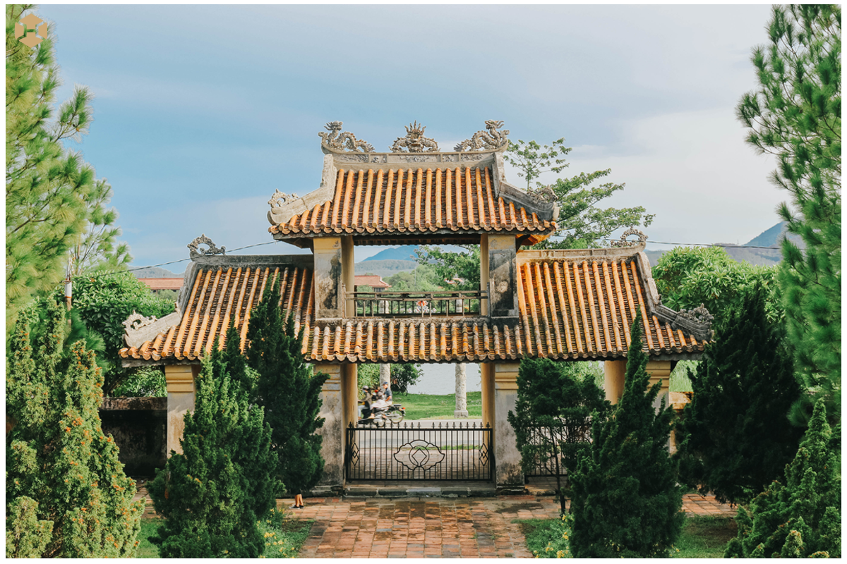 Quoc Tu Giam Temple - 고대의 아름다움은 후에에서 잊혀집니다.