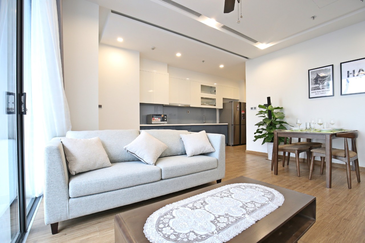 *2BR* Luxury Apartment for Rent in M3-3705 Vinhomes Metropolis
